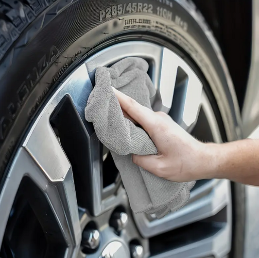 Premium Microfiber Towels (4 PACK)